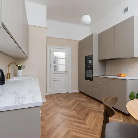 With Balcony - Rejtana 10 Apartman Krakkó